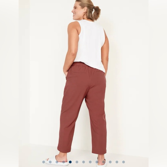 High-Waisted StretchTech Cropped Tapered Pants - Picture 3 of 3